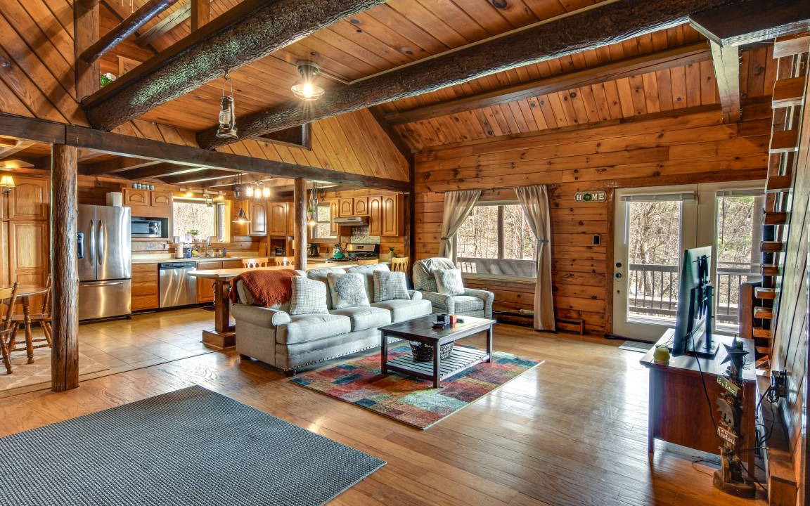 Lock Haven House | 343 m² House ∙ 3 bedrooms ∙ 11 guests