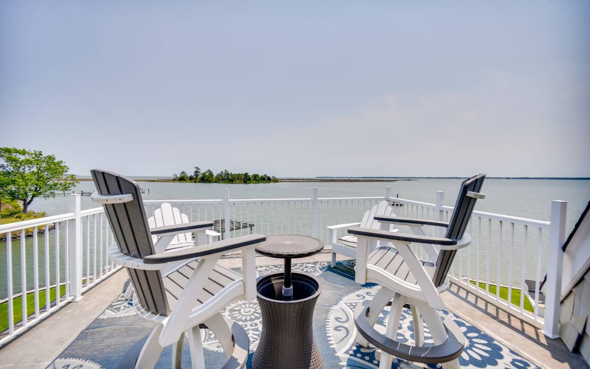 White Stone House | 353 m² House ∙ 6 bedrooms ∙ 19 guests