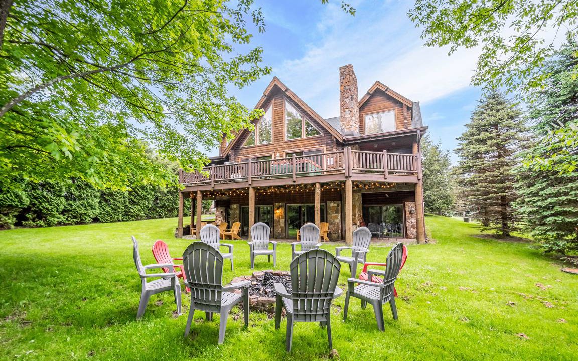 North Glade Hills House | 381 m² House ∙ 6 bedrooms ∙ 18 guests