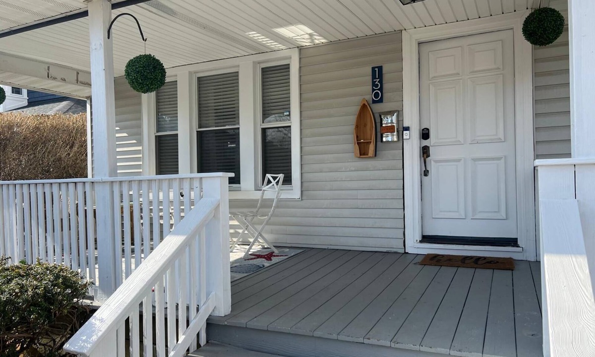 Long Branch House | 4 Private Rooms Retreat Full Floor Access