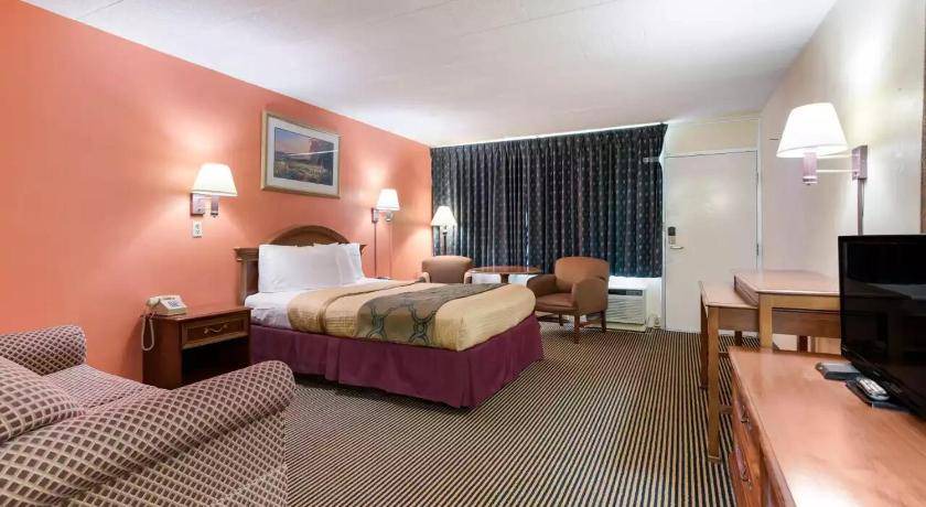 Clearfield Hotel | 42 m² Hotel ∙ 6 guests