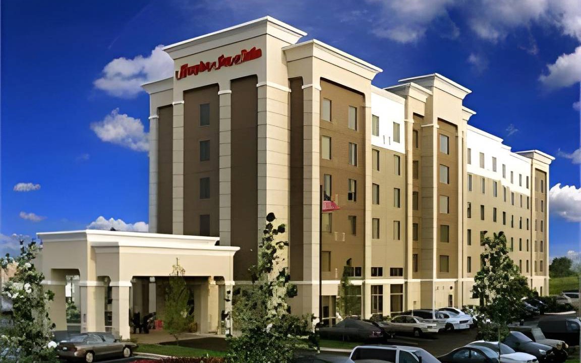 Orange Hotel | 55 m² Hotel ∙ 2 bedrooms ∙ 127 guests