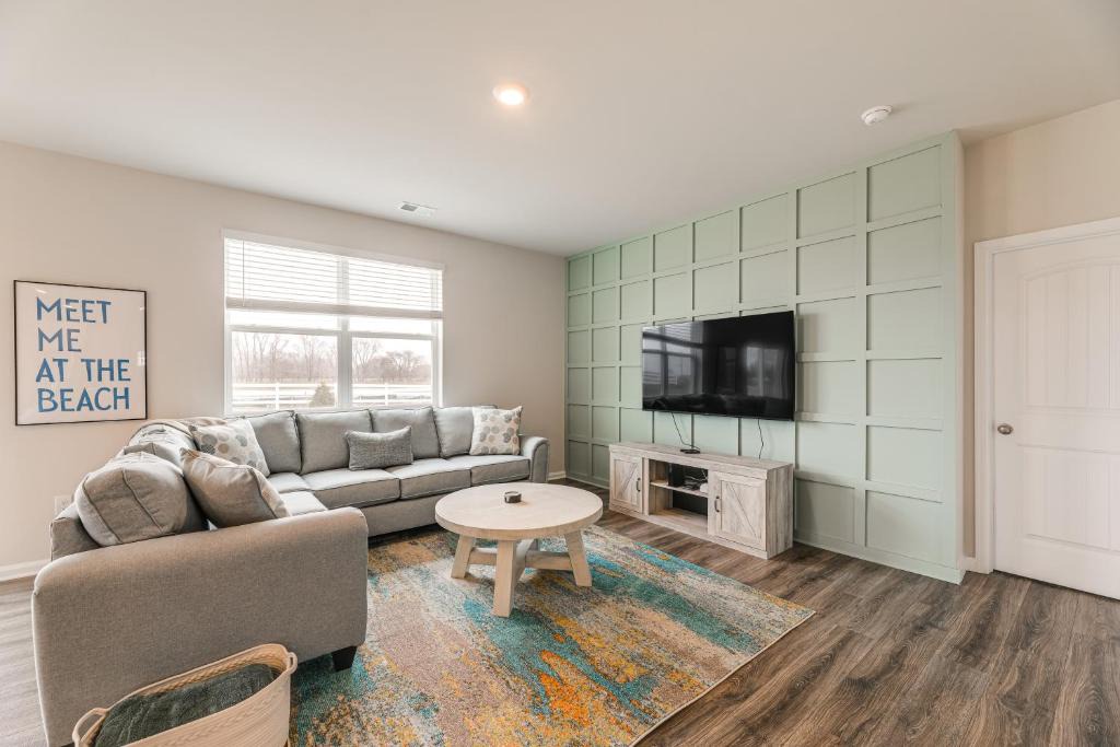 Millville House | 6 Mi to Bethany Beach Family Home with Pool Access!