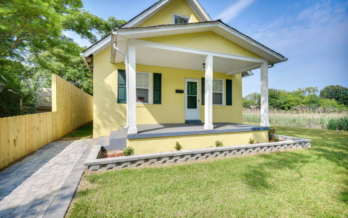 Newport News Cottage | 91 m² Cabin ∙ 2 bedrooms ∙ 4 guests