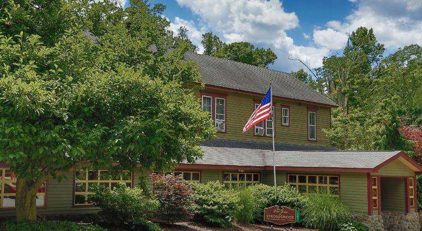 Stroudsburg House | 91 m² Motel ∙ 127 guests