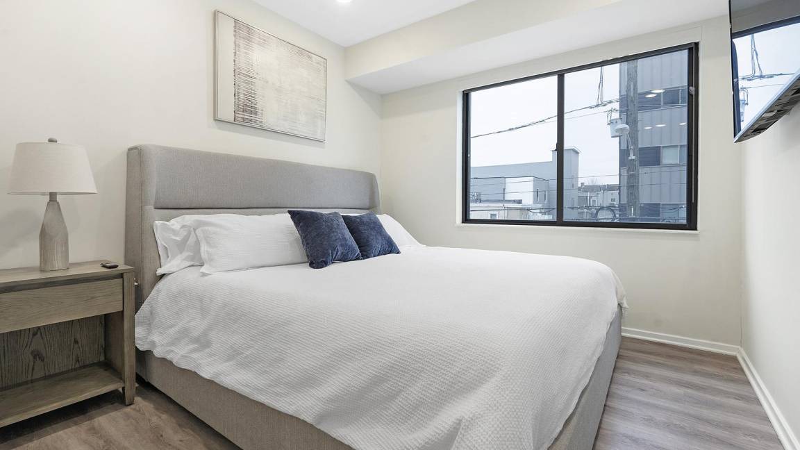 Spruce Hill Apartment | 92 m² Apartment ∙ 2 bedrooms ∙ 4 guests
