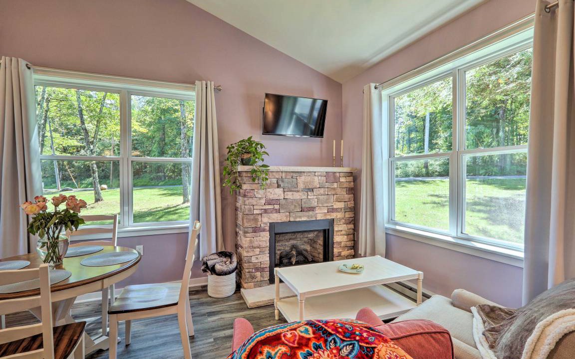 Saylorsburg Cottage | 92 m² Cabin ∙ 1 bedroom ∙ 4 guests
