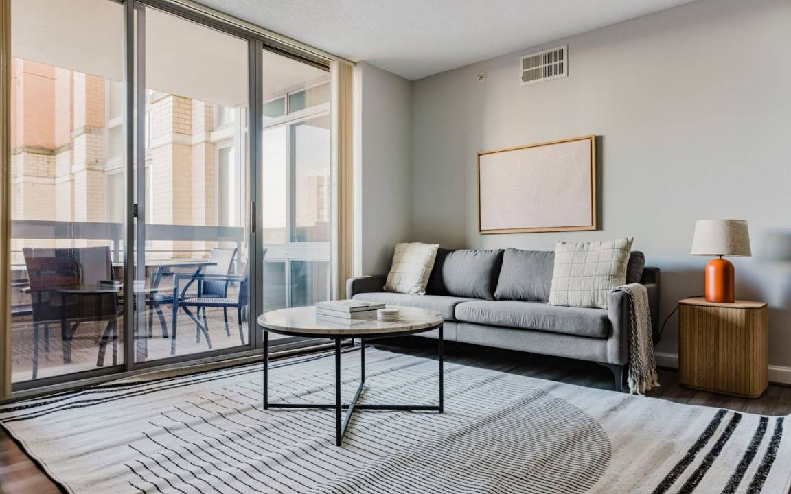 Woodmont Triangle Apartment | 97 m² Apartment ∙ 2 bedrooms ∙ 4 guests