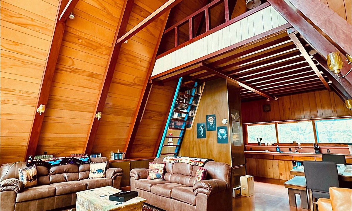 Union Dale Ski Chalet | A-Frame Retreat I 34 Acres I Lake/Camping/Hot Tub