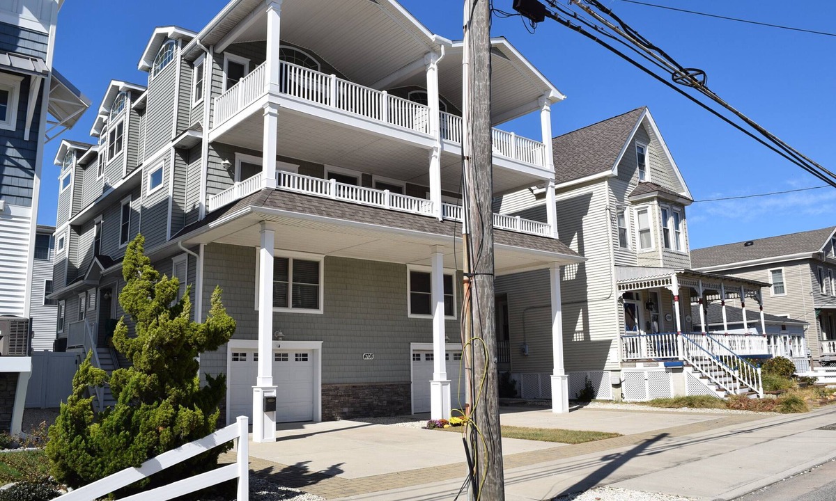 Sea Isle City House | Absolutely stunning 6 bedroom home with additional recreation room