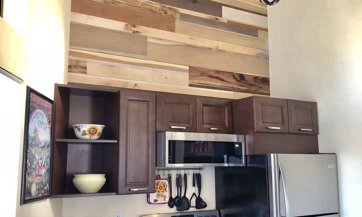 Hidden Valley Condo | Amazing 3 Bedroom, practically on the slopes Newly renovated w/Brand new kitchen
