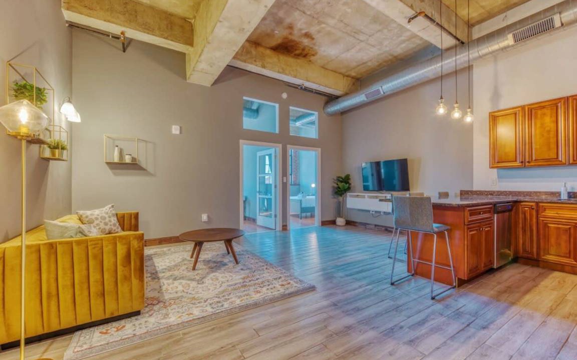 West Poplar Apartment | Apartment ∙ 2 bedrooms ∙ 4 guests