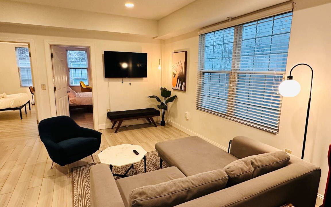 Chinatown Apartment | Apartment ∙ 2 bedrooms ∙ 4 guests
