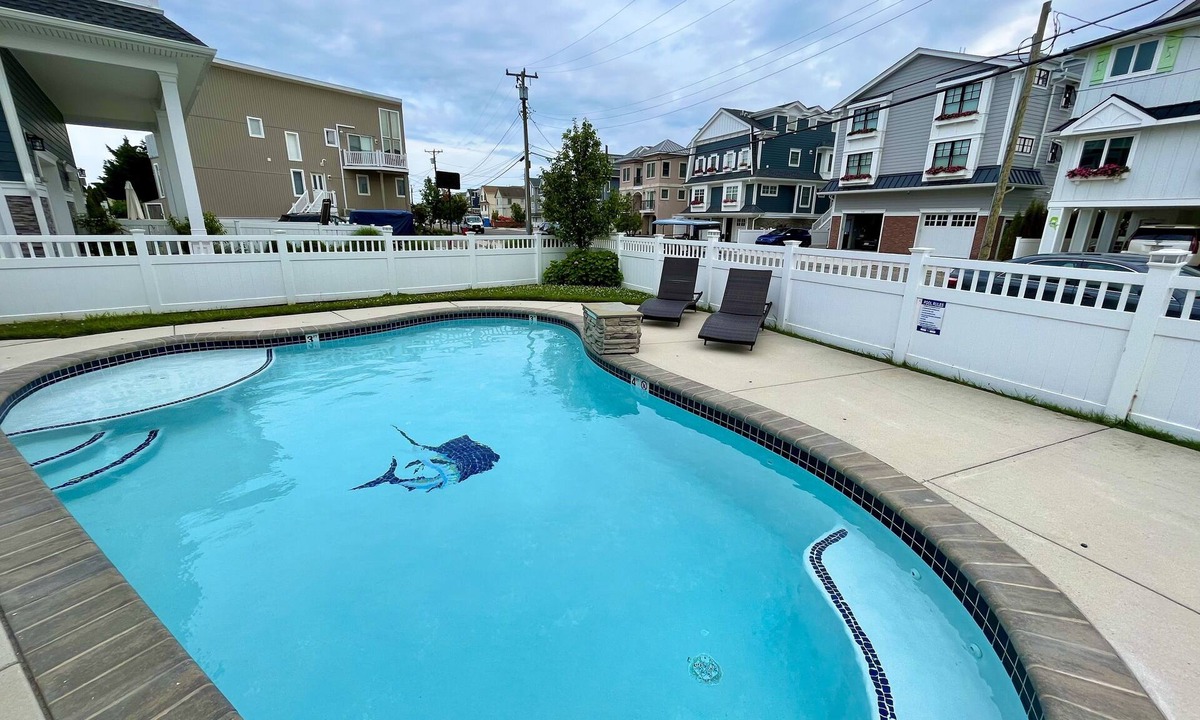 Avalon Condo | Avalon Bayside Condo With Pool - 4 Beds/2 Baths