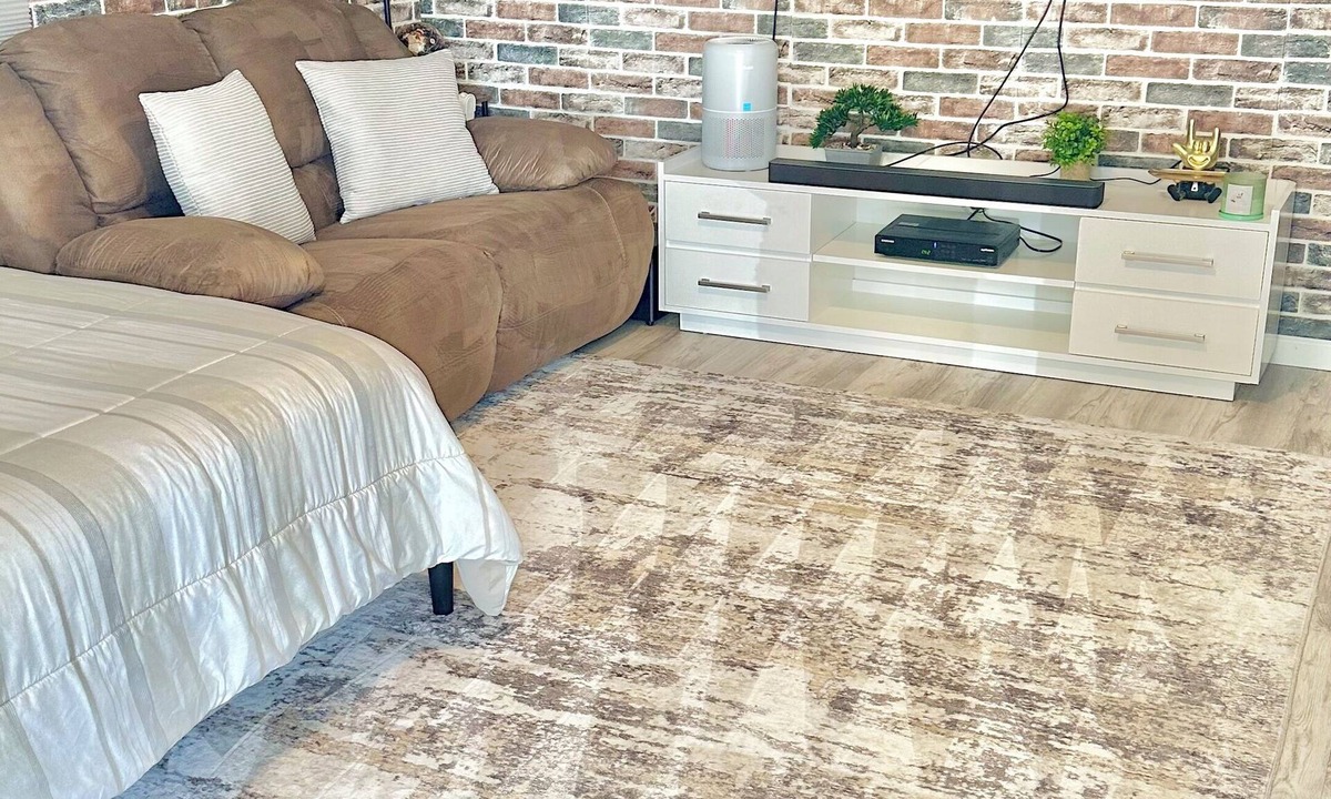 Jackson Apartment | Awesome Apartment w/80” Smart TV & Surround Sound Near Six Flags Great Adventure