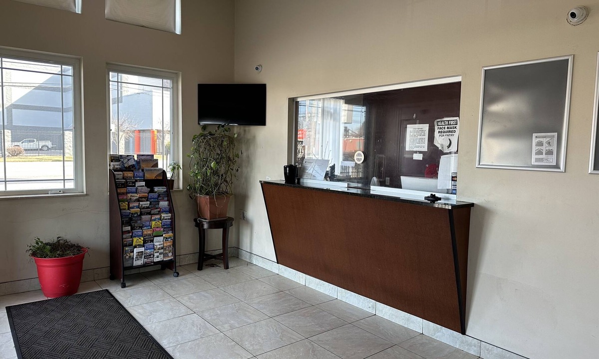 Reisterstown Station Hotel | B'more Inn