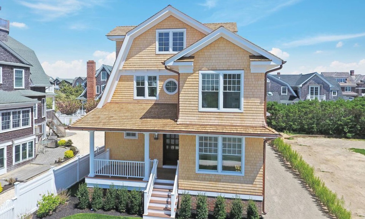 Avon House | Bay Head Beach Block - New and Modern - Steps to beach access- Walk to town