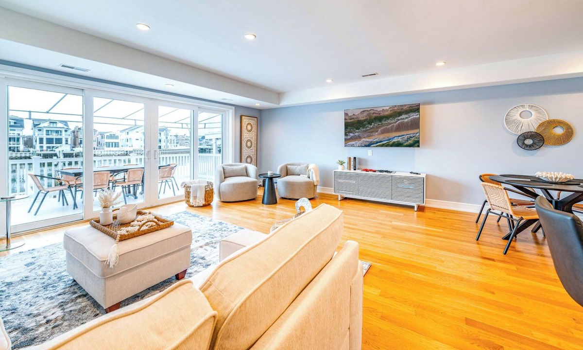 Riviera House | Bayfront 5-Bedroom, 5-Bath Home w/Modern Comfort