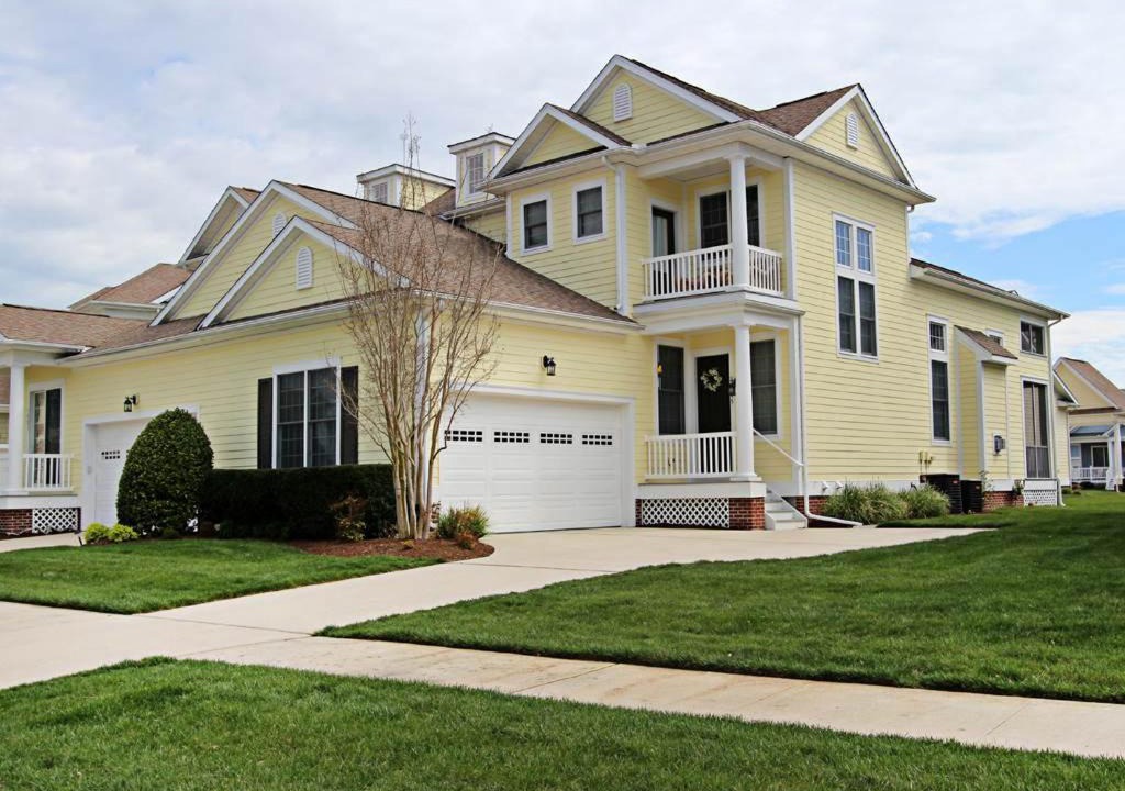 The Commons House | Bayside Resort - 36295 Sunflower