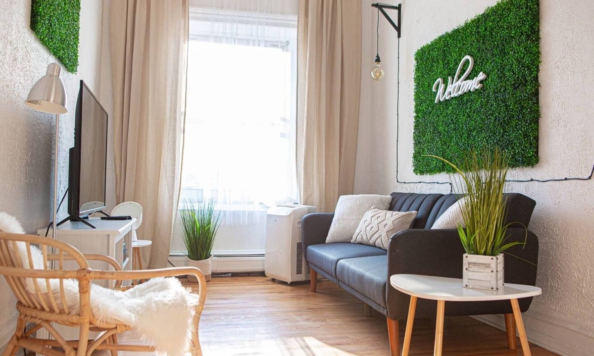 Hoboken Apartment | Beautiful Apt ONE STOP from Manhattan