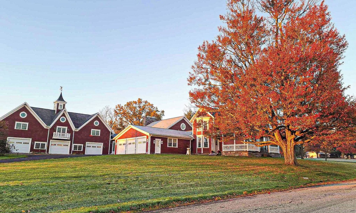 Hadley House | Beautiful country estate perfect for small weddings, retreats & large families!