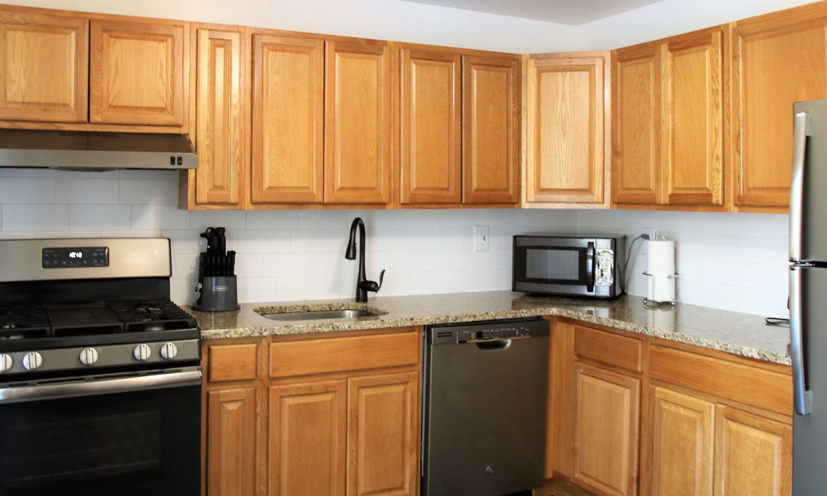 Bridgewater Apartment | Beautiful Fully Furnished 2-Bedroom Apartment in Bridgewater