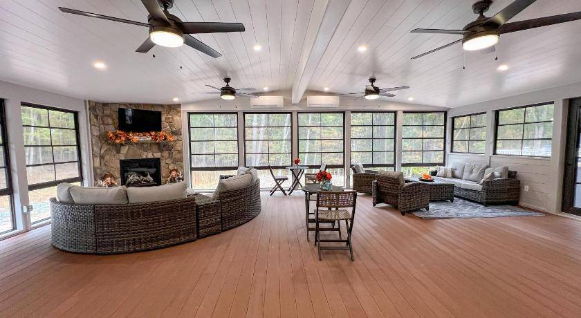 Lakeville Bed & Breakfast | Bed and breakfast ∙ 5 guests