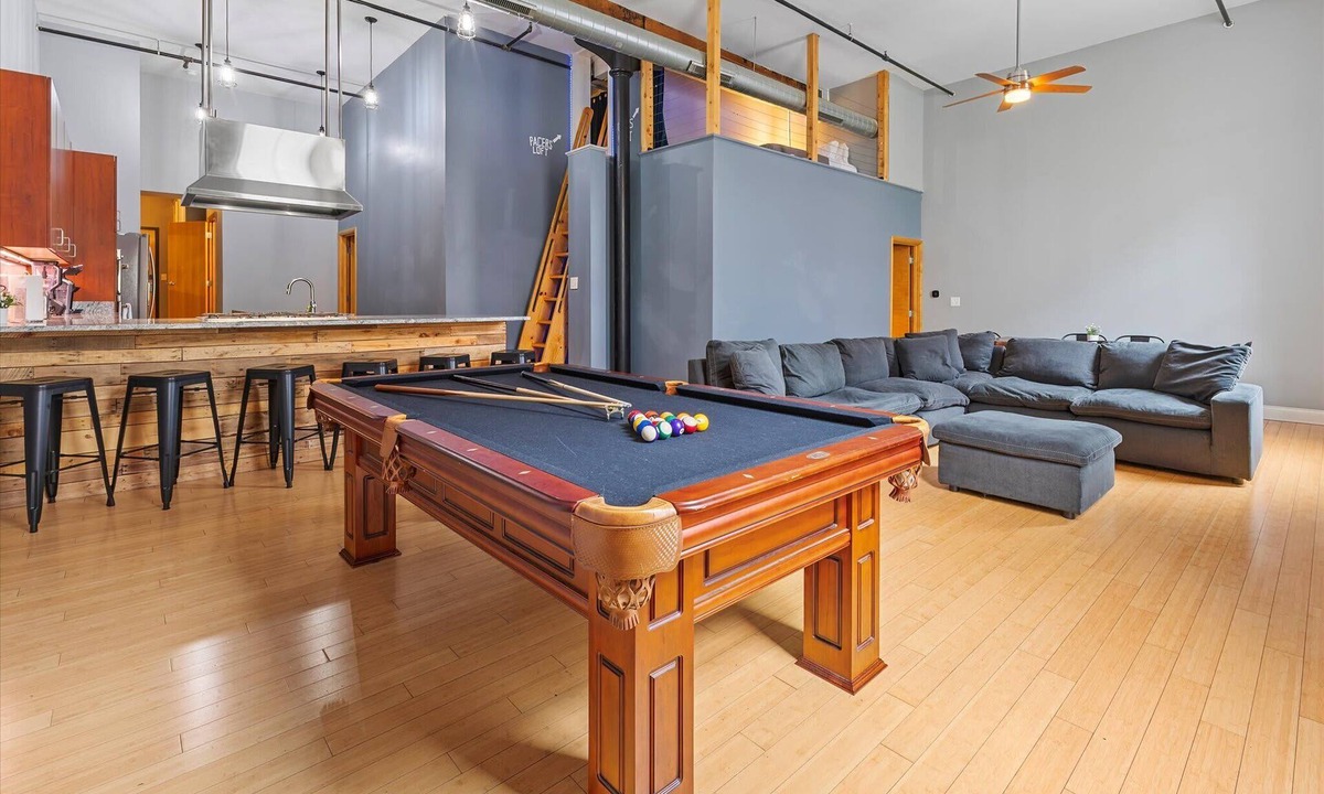 Wholesale District Apartment | Best Location for Conventions, Sports, & Nightlife