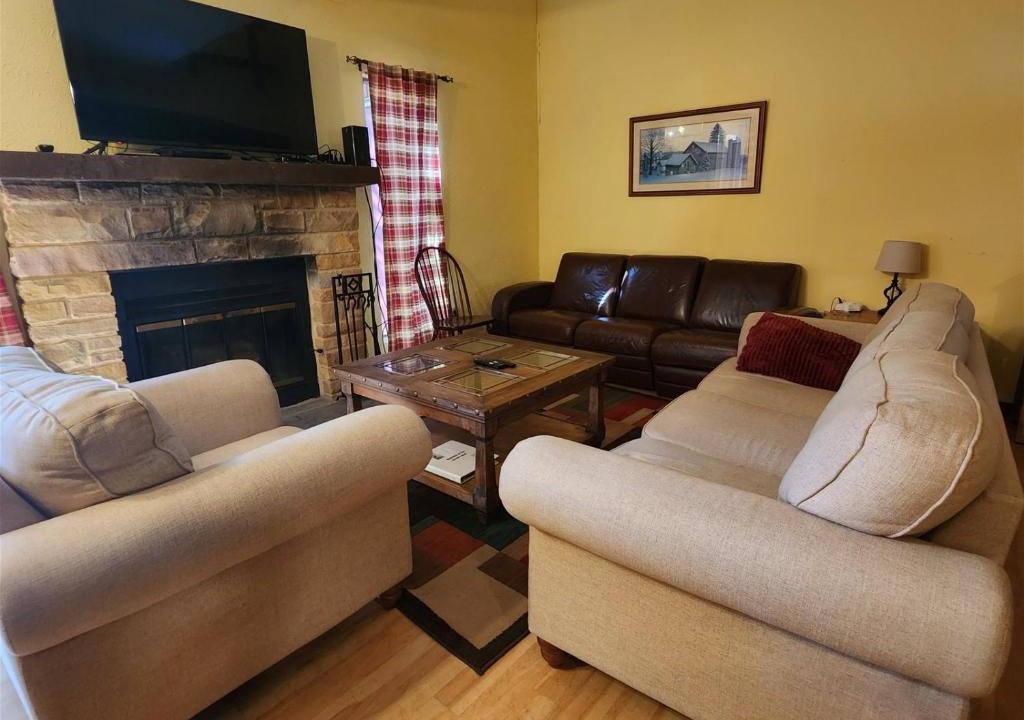 Lake Harmony House | BH22F-Pocono Vacation Rental in Lake Harmony