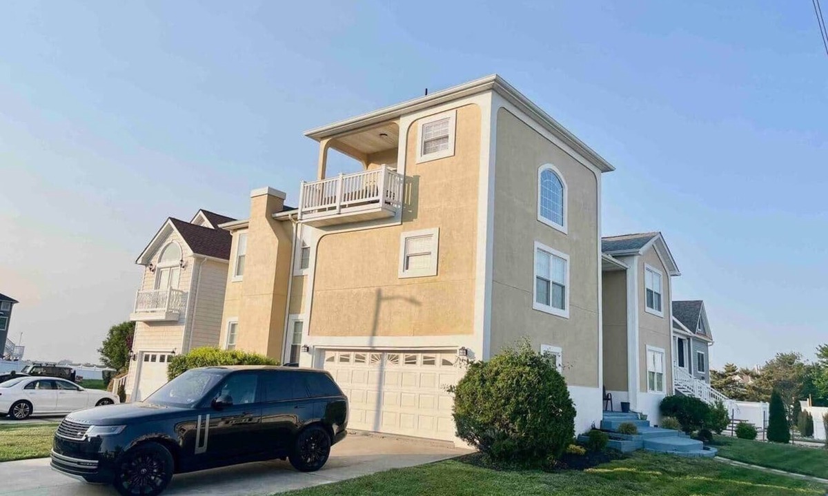 Ventnor City House | Big, newly renovated 6BR Bayview Home.