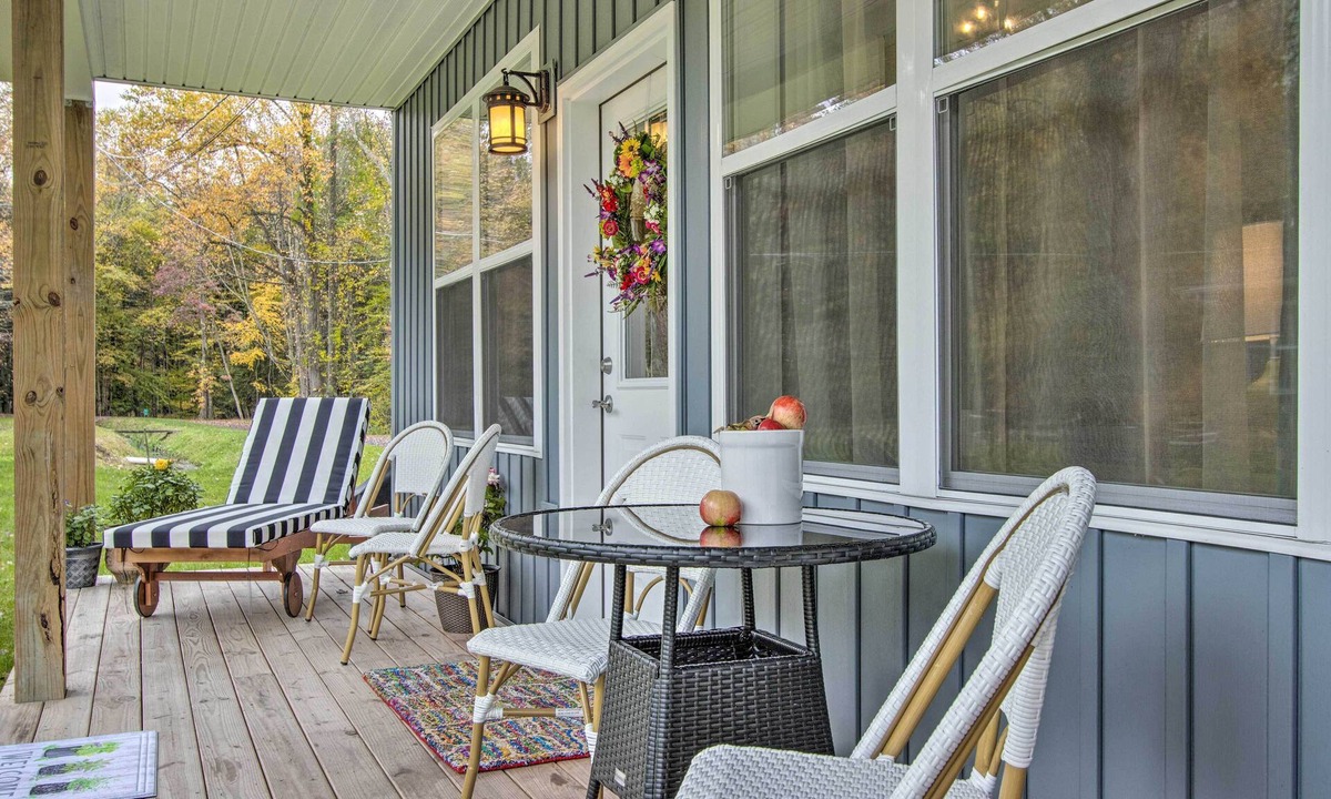 Brodheadsville Cottage | ‘Blue Heron’ Brodheadsville Cottage: Hike & Ski!