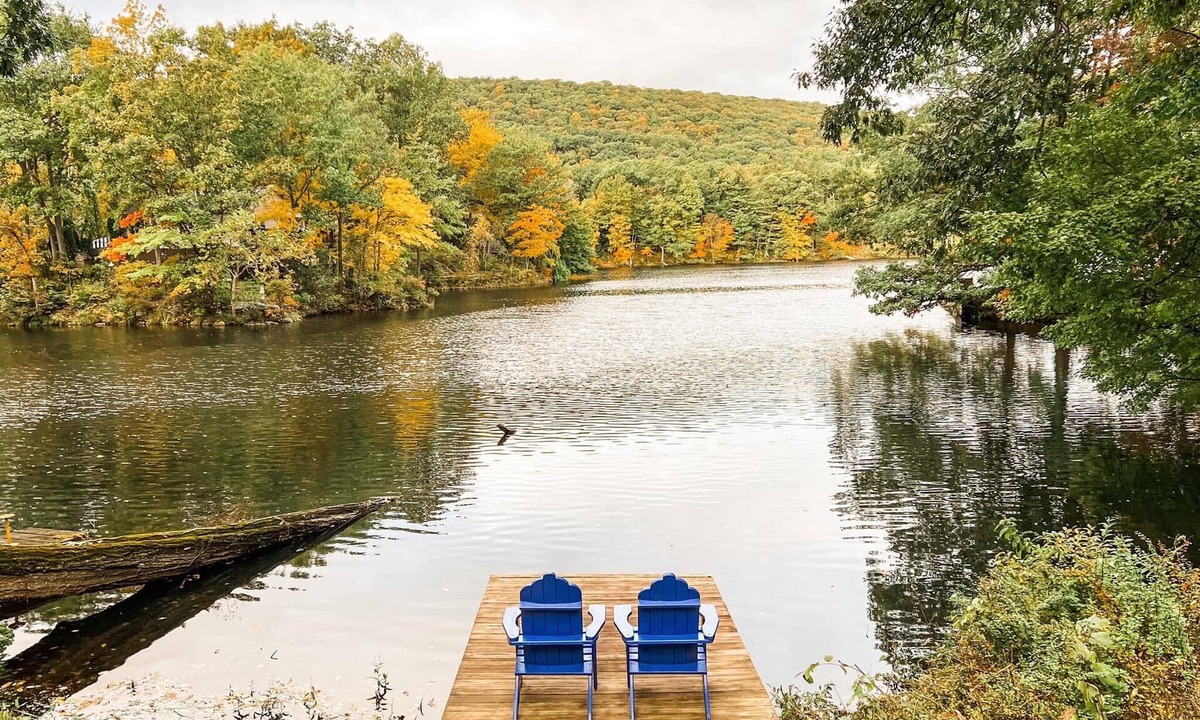 Jefferson House | Boho New Jersey lake house 1 hour from NYC