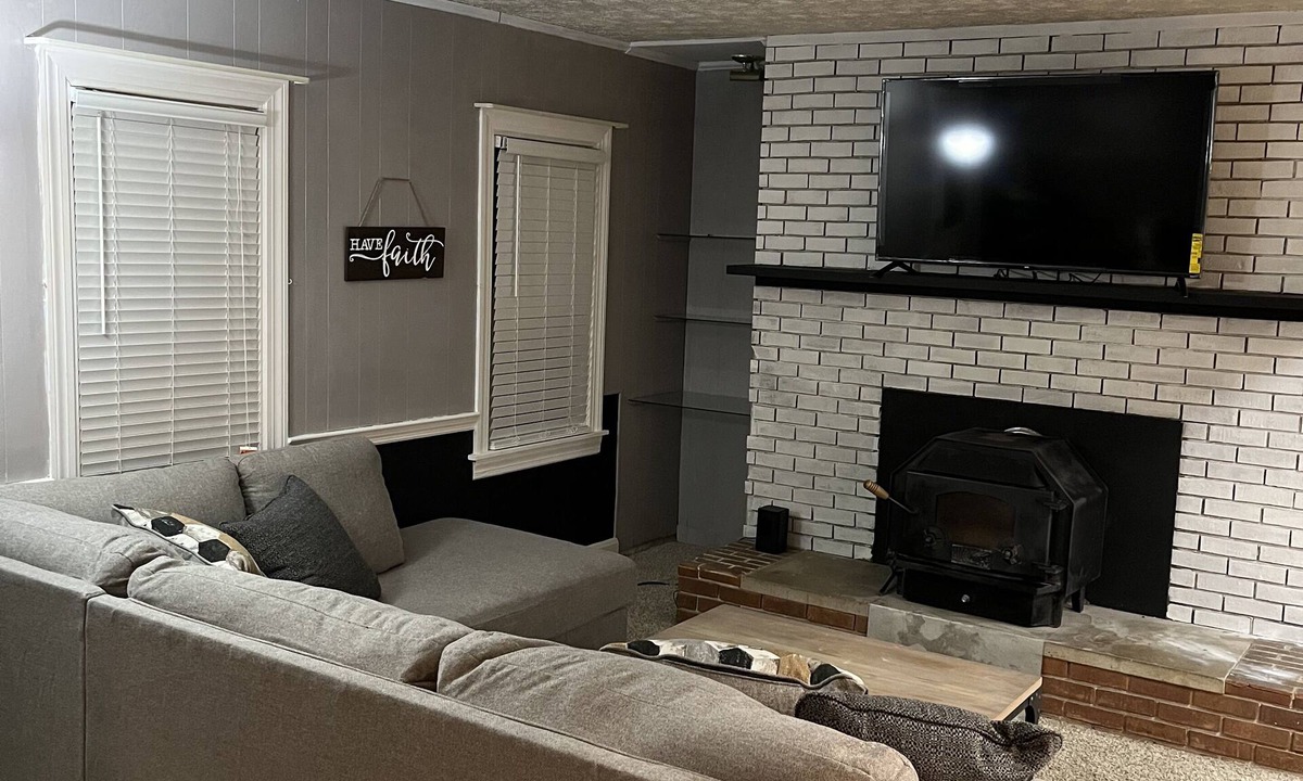 Morrow Apartment | Bring the family for a nice relaxing stay in our home!