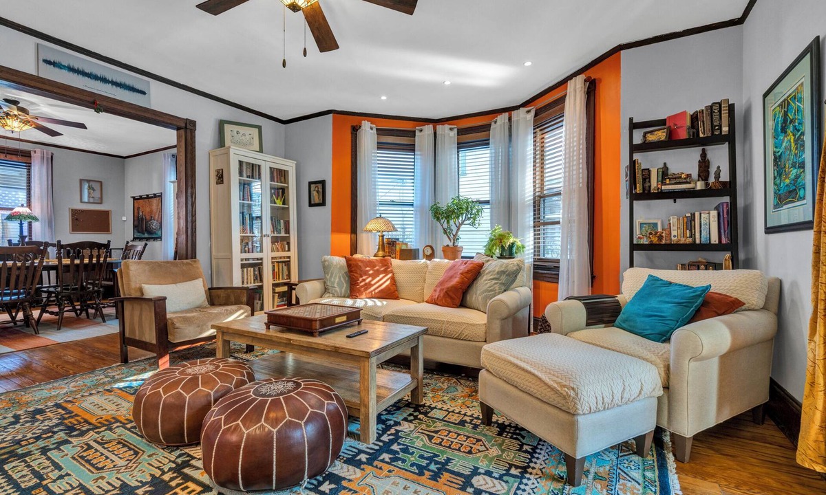 Bryn Mawr House | Bryn Mawr Timeless Oasis