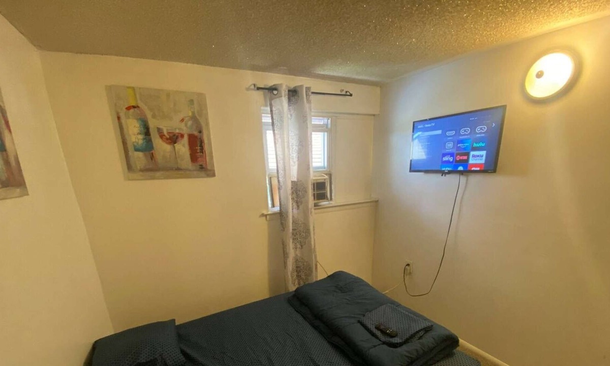 Budget Rm Temple U Camp | North Philadelphia East