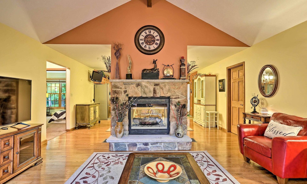 Pocono Mountain Lake House | Bushkill Beauty-HotTub, Firepit, Lake, Outdoor Pool