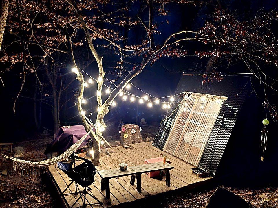 Coal Fork Cabin | Cabin ∙ 1 bedroom ∙ 2 guests