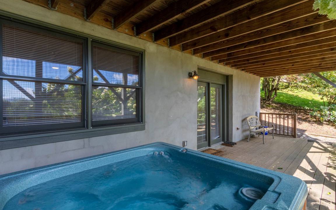 Seven Devils Cabin | Cabin ∙ 3 bedrooms ∙ 10 guests