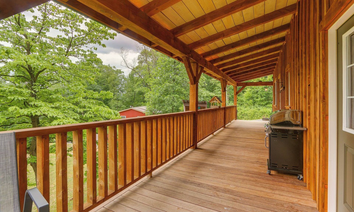 New Germantown Cabin | Cabin Rental Near Pennsylvania State Parks