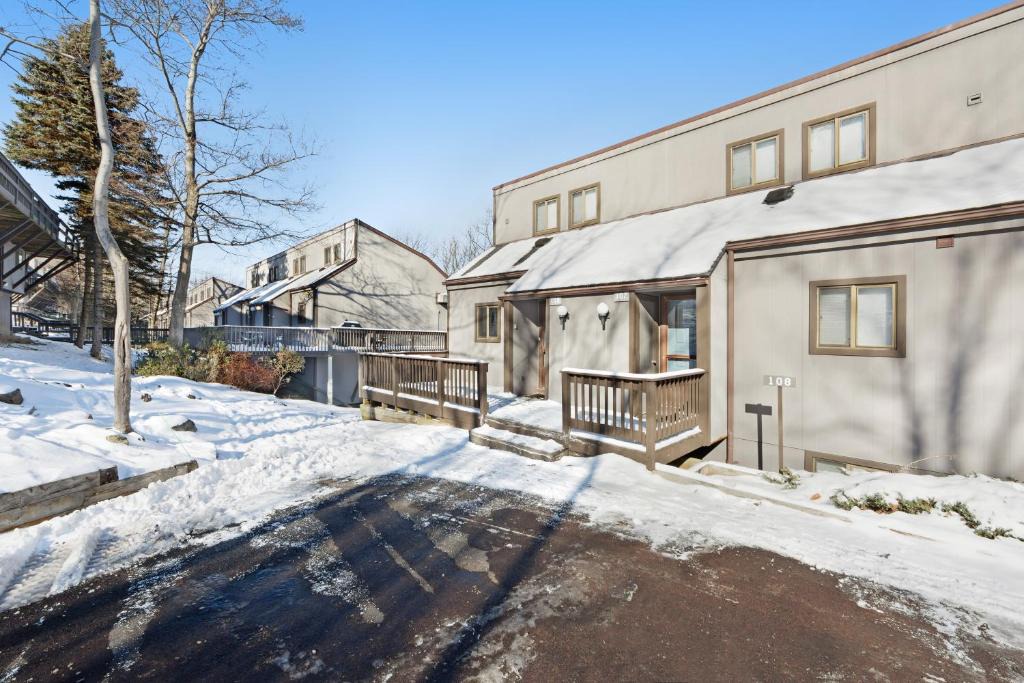 Village at Camelback House | Camelback 108