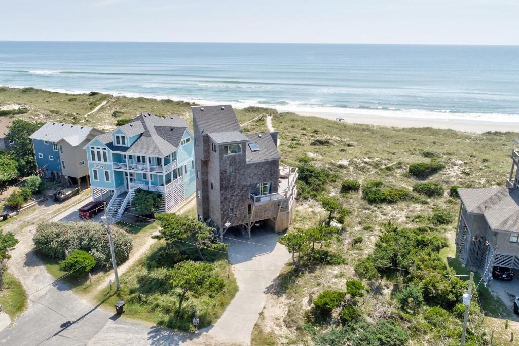 Hatteras House | Charma's Landmark