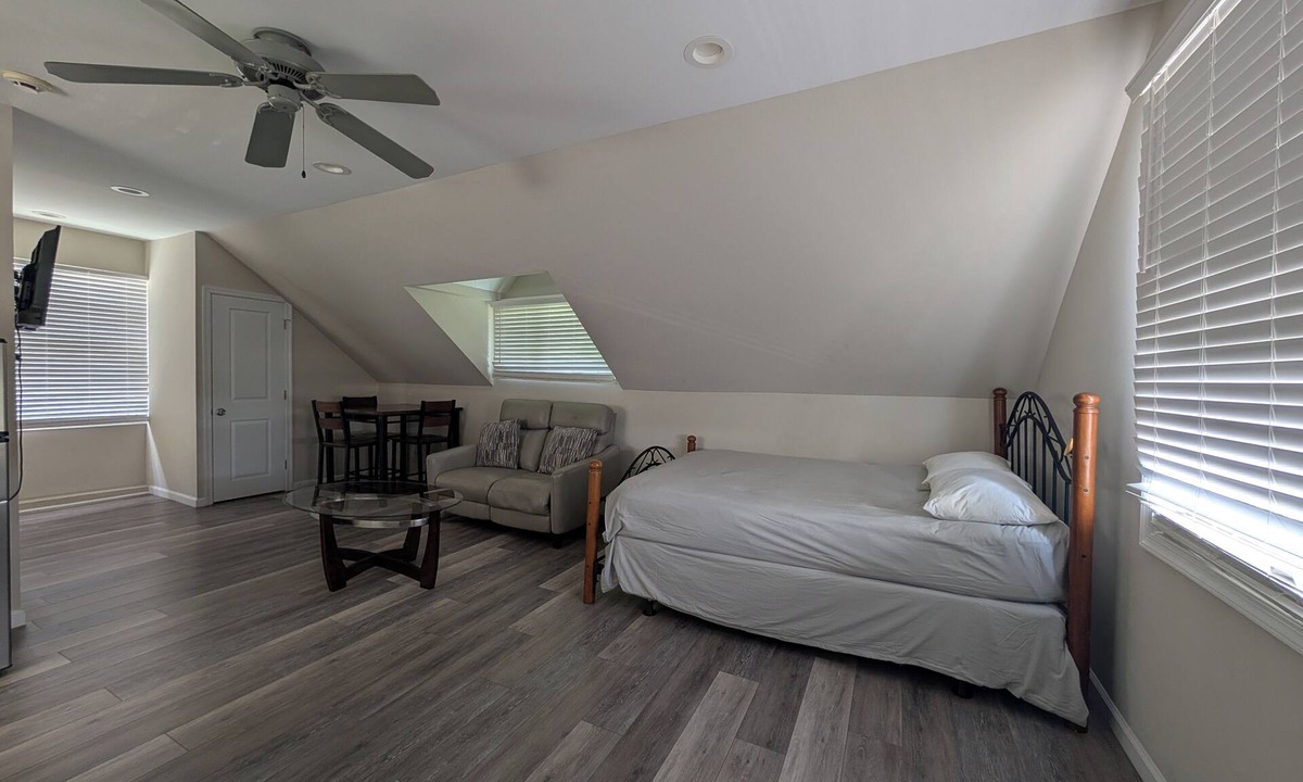 East Norriton Apartment | Charming 1-Bedroom, Pet Friendly, Apartment WiFi, AC in a Great Location!