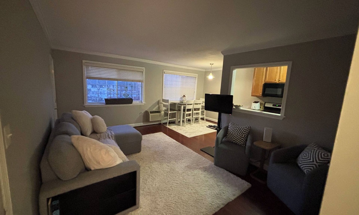 Laurel Apartment | Charming 1BR/1BA on Main St – Heart of Laurel Living!