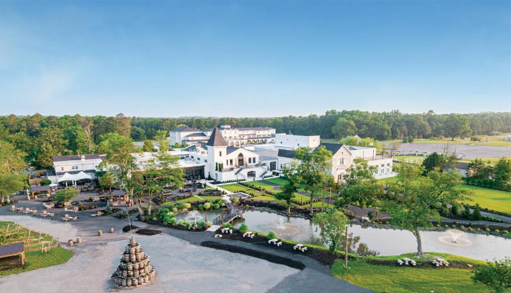 Chateau Renault | Egg Harbor City