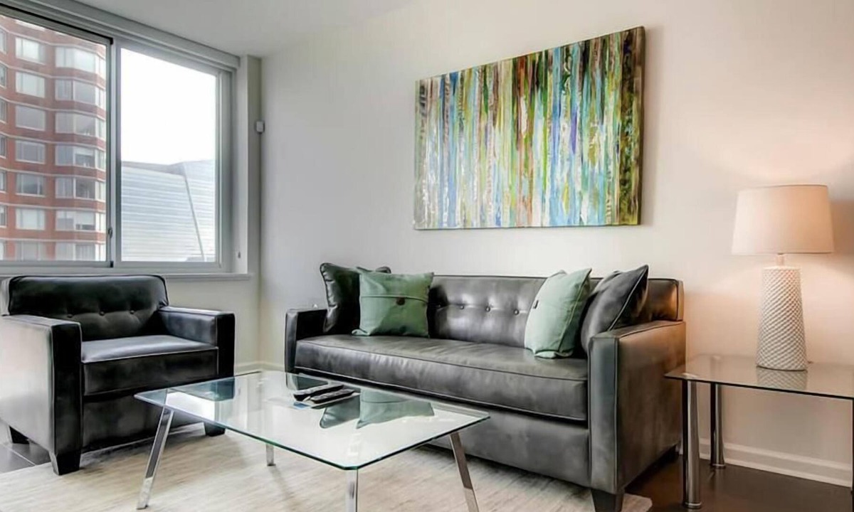 Hudson Exchange Apartment | Chic 1BR | Full Kitchen & Laundry | Minutes from NYC
