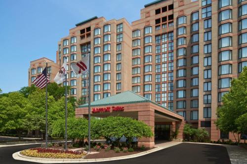 Rosemont Hotel | Chicago Marriott Suites O'Hare