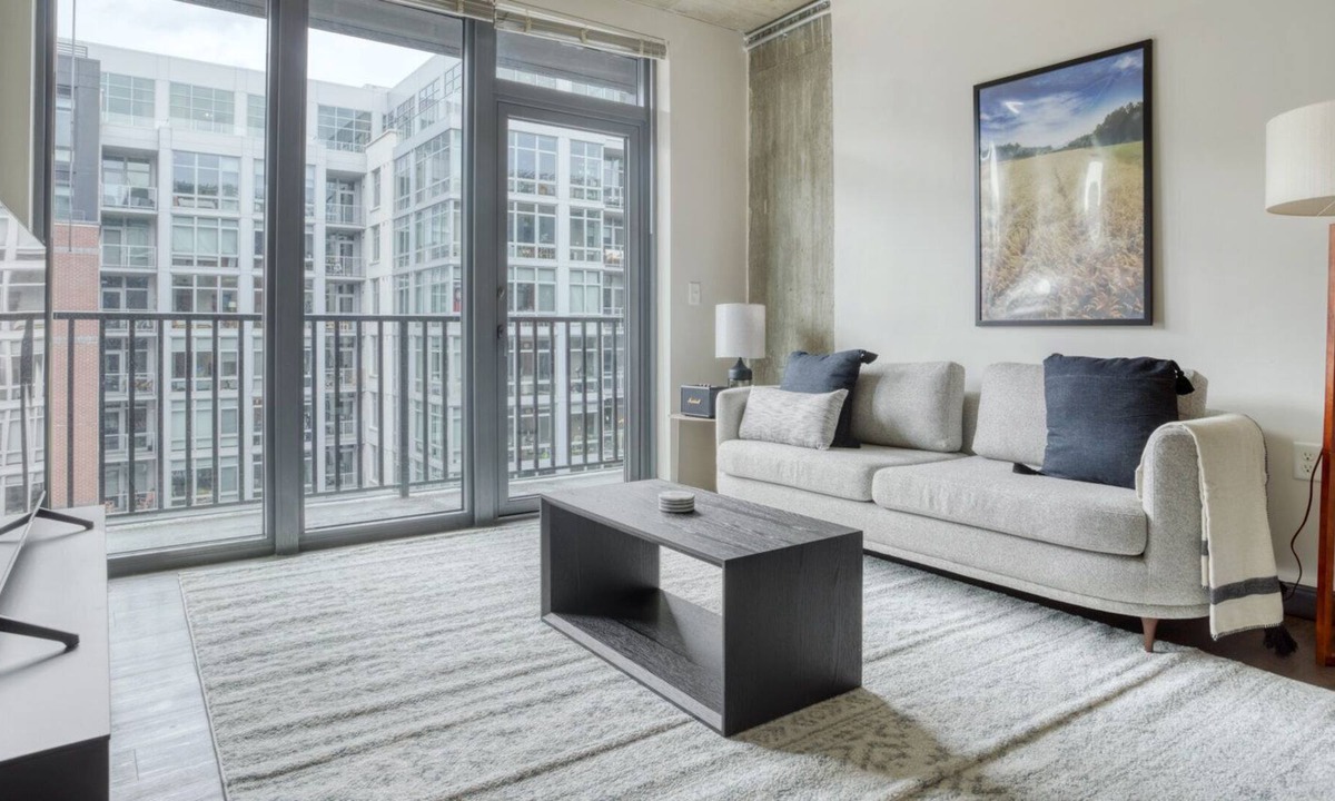 H Street Corridor Apartment | Classic H Street 1BR w/ Pool, Gym & W/D, steps from WF, by Blueground