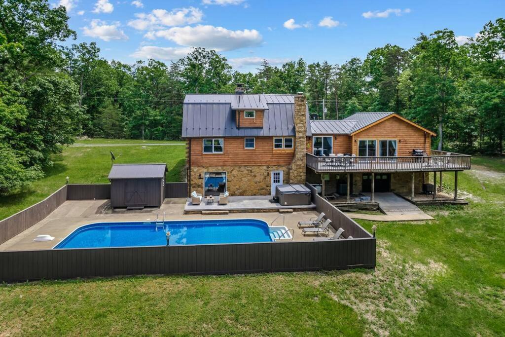 Star Tannery House | Cloud Nine: Have it All, Pool with Hot Tub and Secluded Lake!
