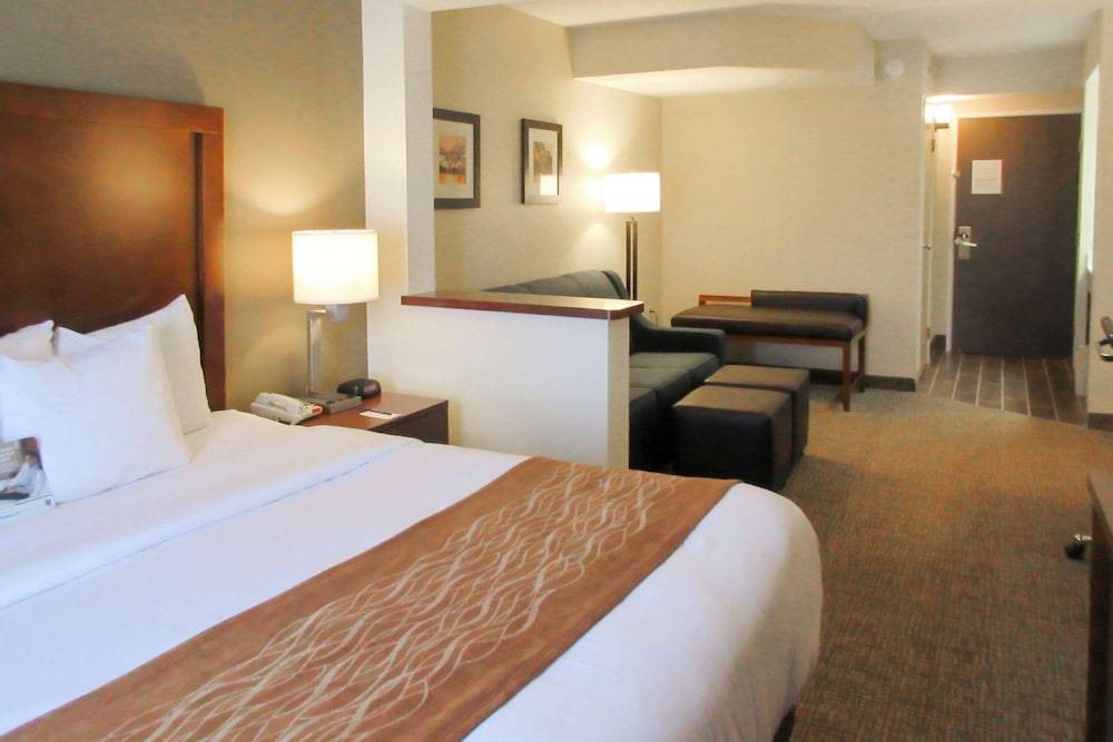Wilkes-Barre Hotel | Comfort Inn & Suites Wilkes Barre - Arena
