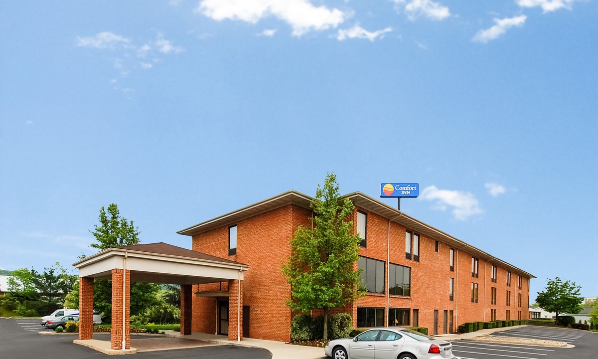 Pine Grove Hotel | Comfort Inn Pine Grove